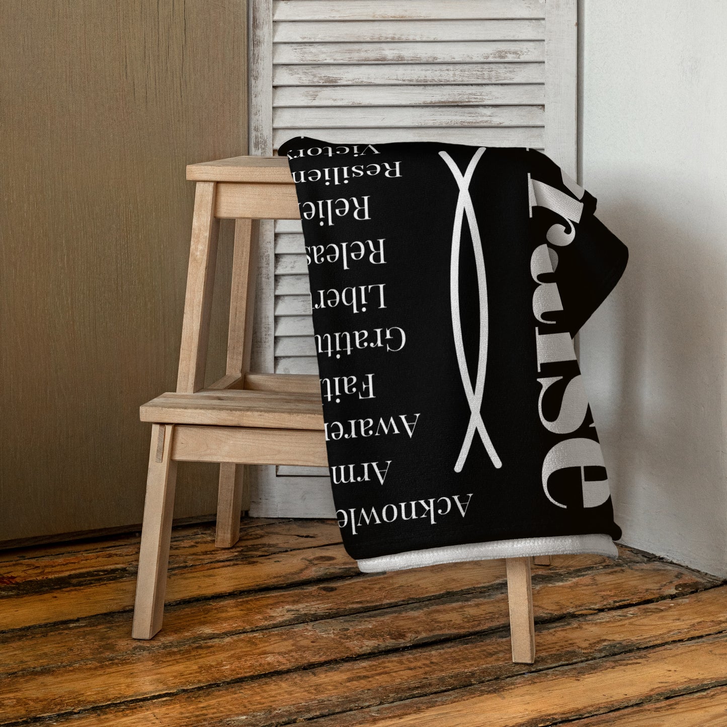 Praise inspirational plush towel - Black/White