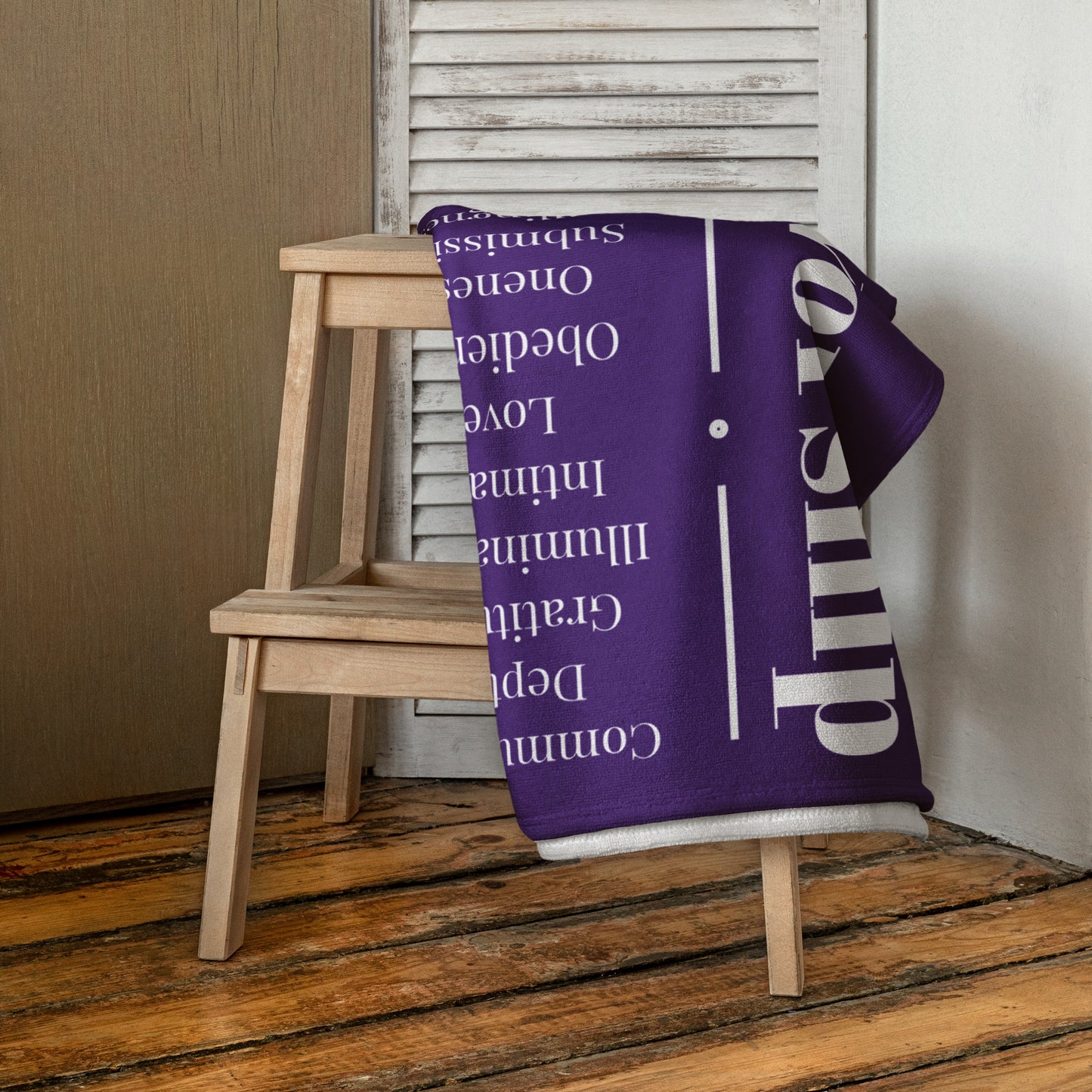 Worship inspirational plush towel - Purple