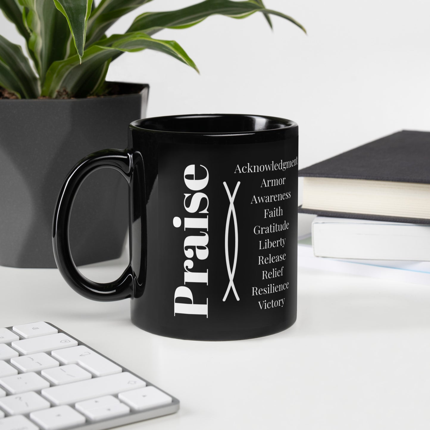 Praise ceramic glossy mug - black